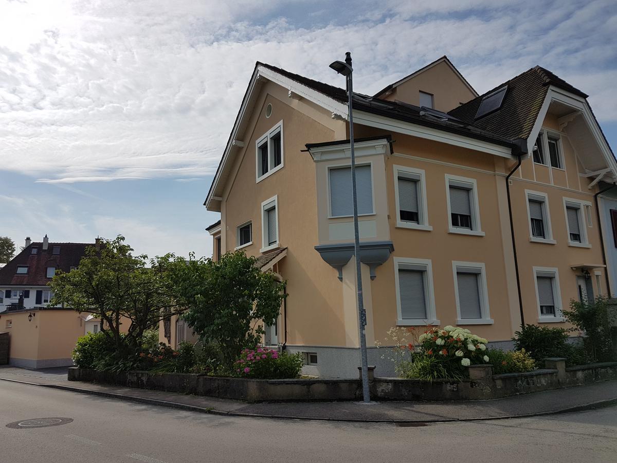 Niros Bed & Breakfast Birsfelden Exteriör bild